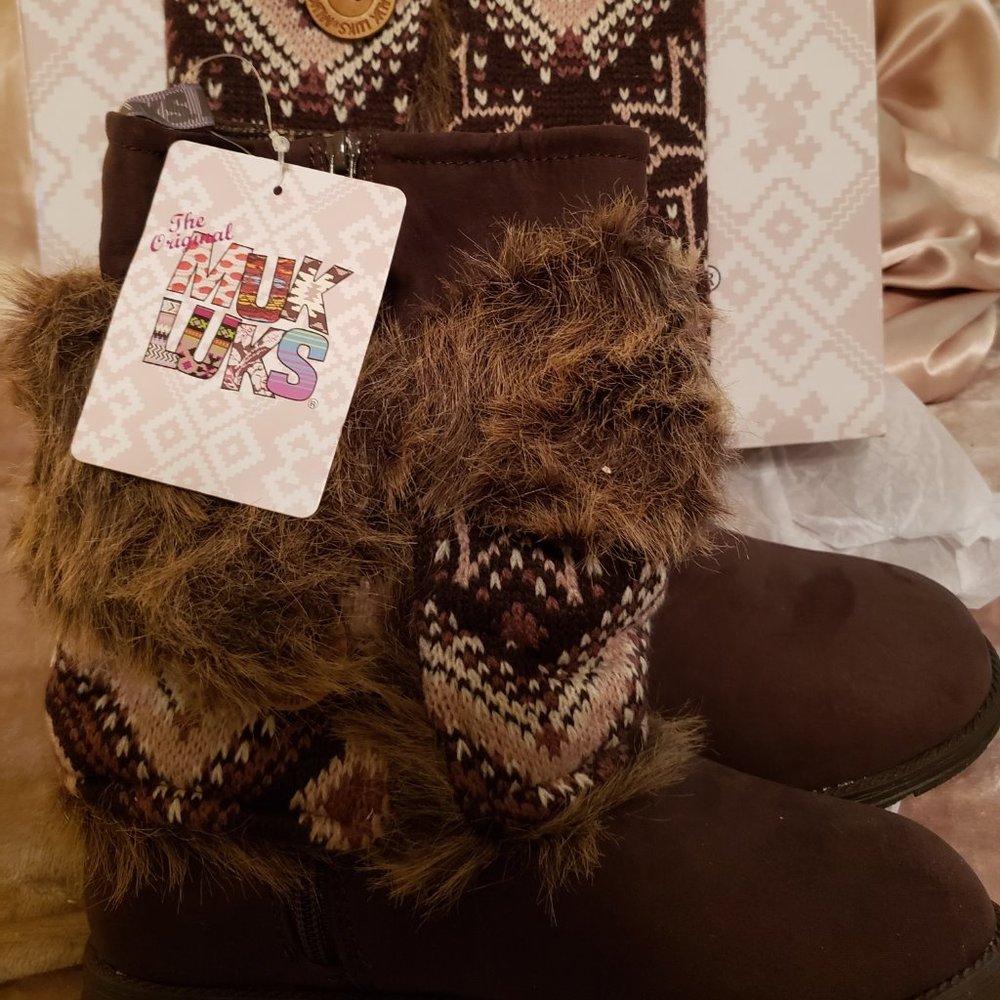 The Orginial Muk Luks Boots - Picture 1 of 5
